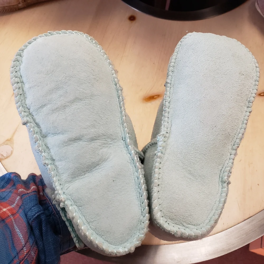 UGG Baby Erin size Large New in box